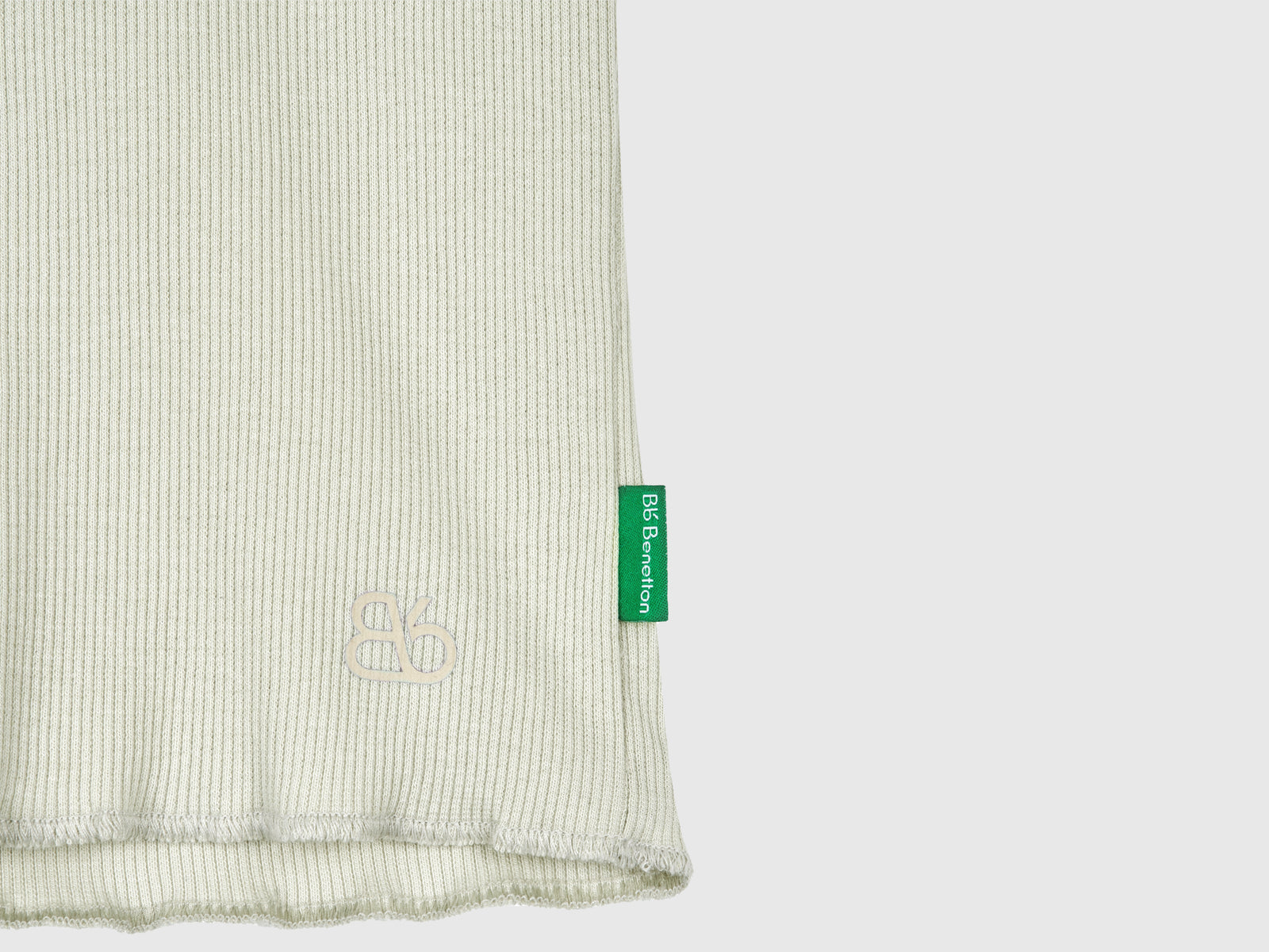 Maglietta slim fit da donna grigio chiaro 3 | Benetton Outlet