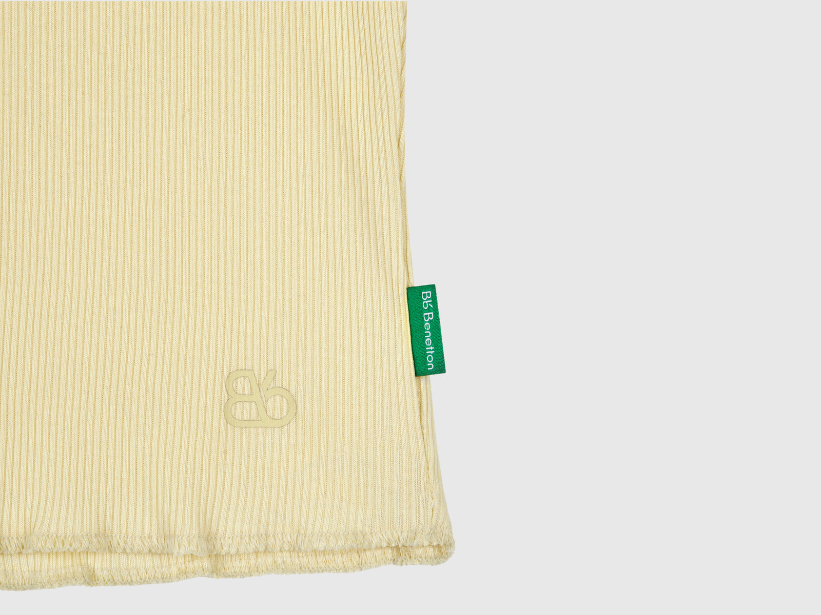 Maglietta slim fit da donna giallo 3 | Benetton Outlet