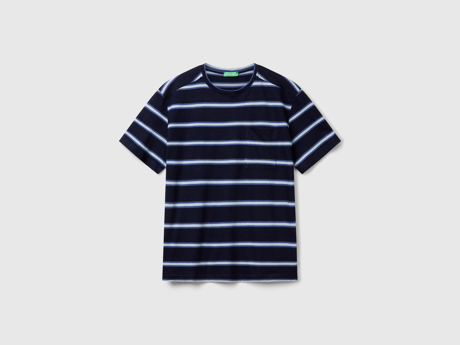 Maglietta a righe con taschino da uomo blu scuro | Benetton Outlet