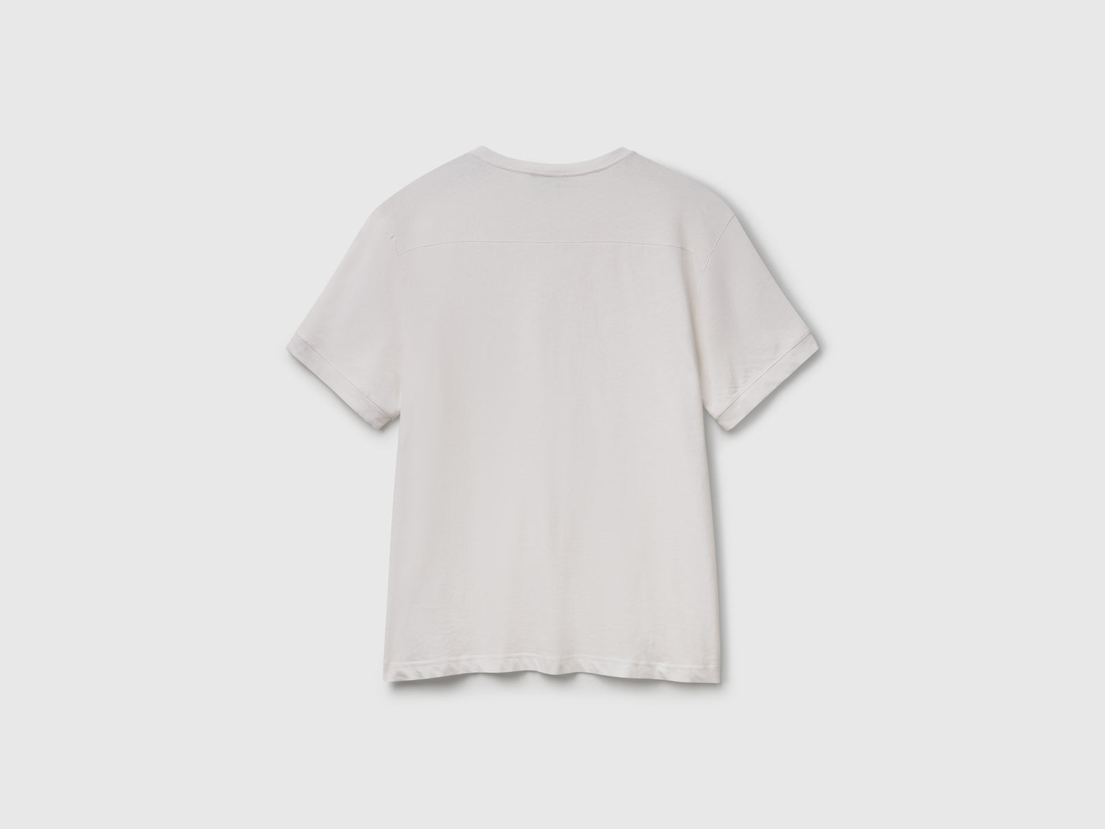 Maglietta con taschino in misto lino da uomo bianco 2 | Benetton Outlet