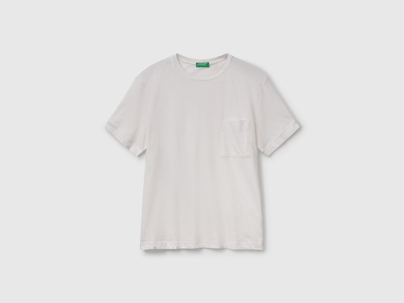 Maglietta con taschino in misto lino da uomo bianco | Benetton Outlet