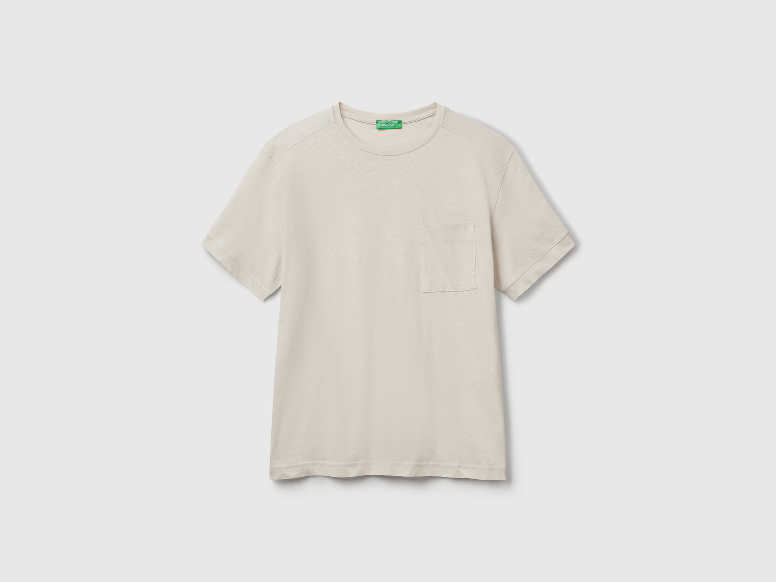 Maglietta con taschino in misto lino da uomo beige | Benetton Outlet