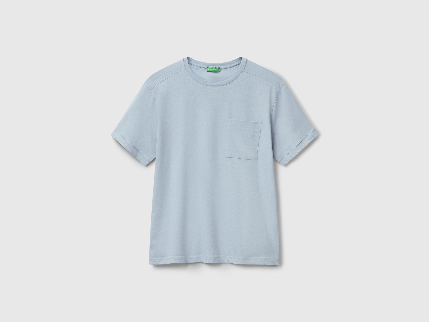 Maglietta con taschino in misto lino da uomo azzurro | Benetton Outlet