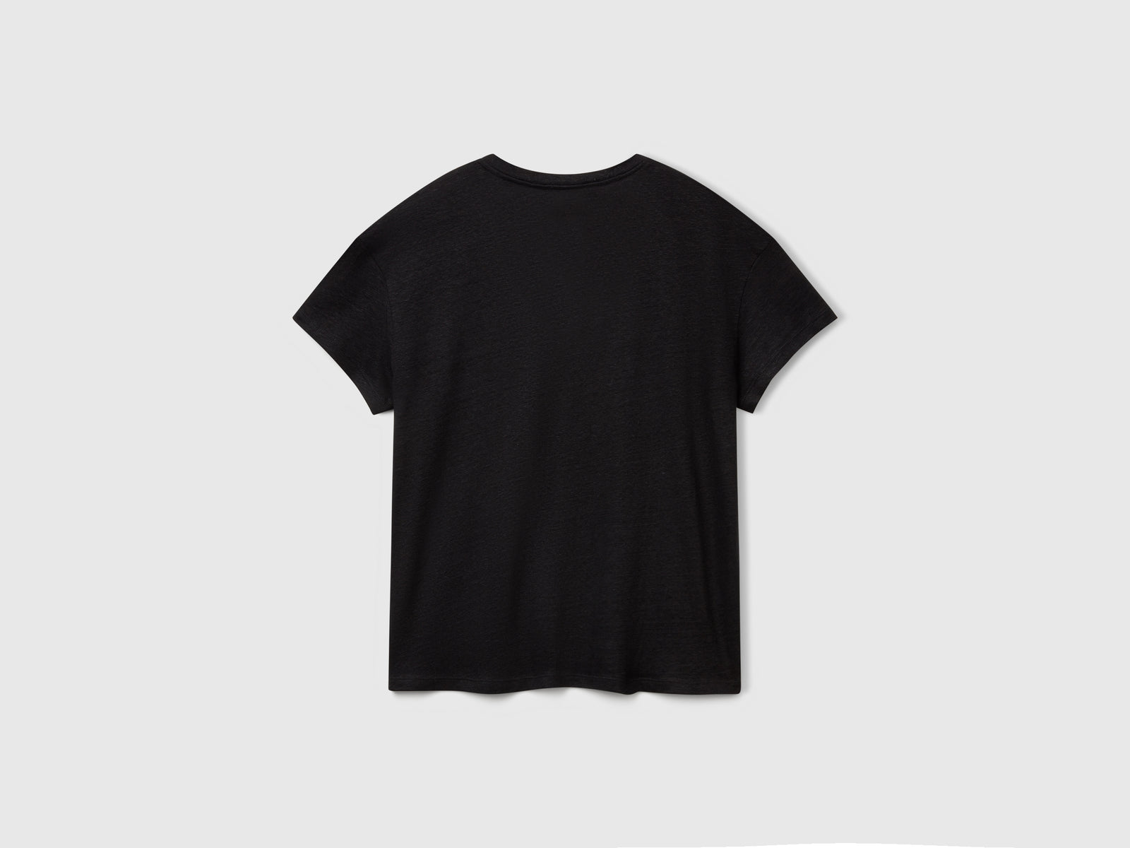 T-shirt scollo a V in puro lino da donna nero 2 | Benetton Outlet