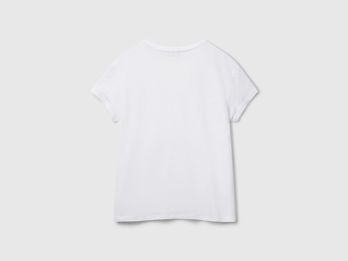 T-shirt scollo a V in puro lino