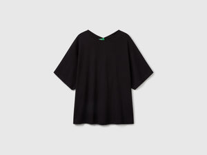 T-shirt con incrocio sul retro