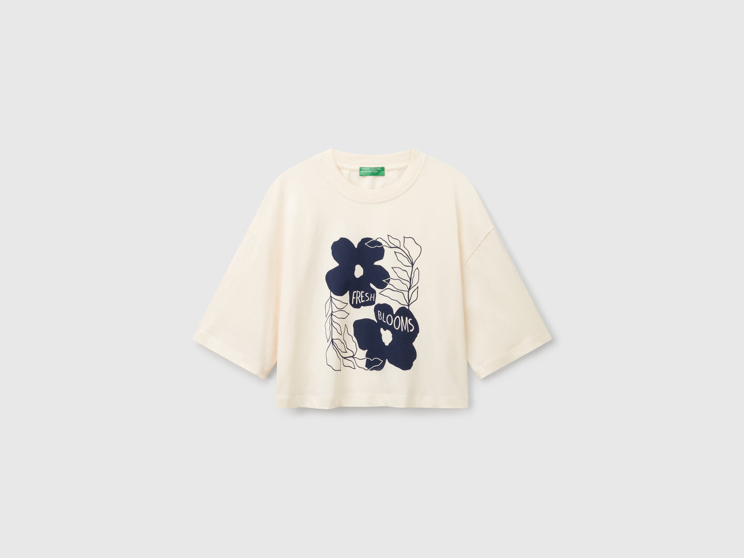 T-shirt con stampa fiori da donna bianco panna | Benetton Outlet