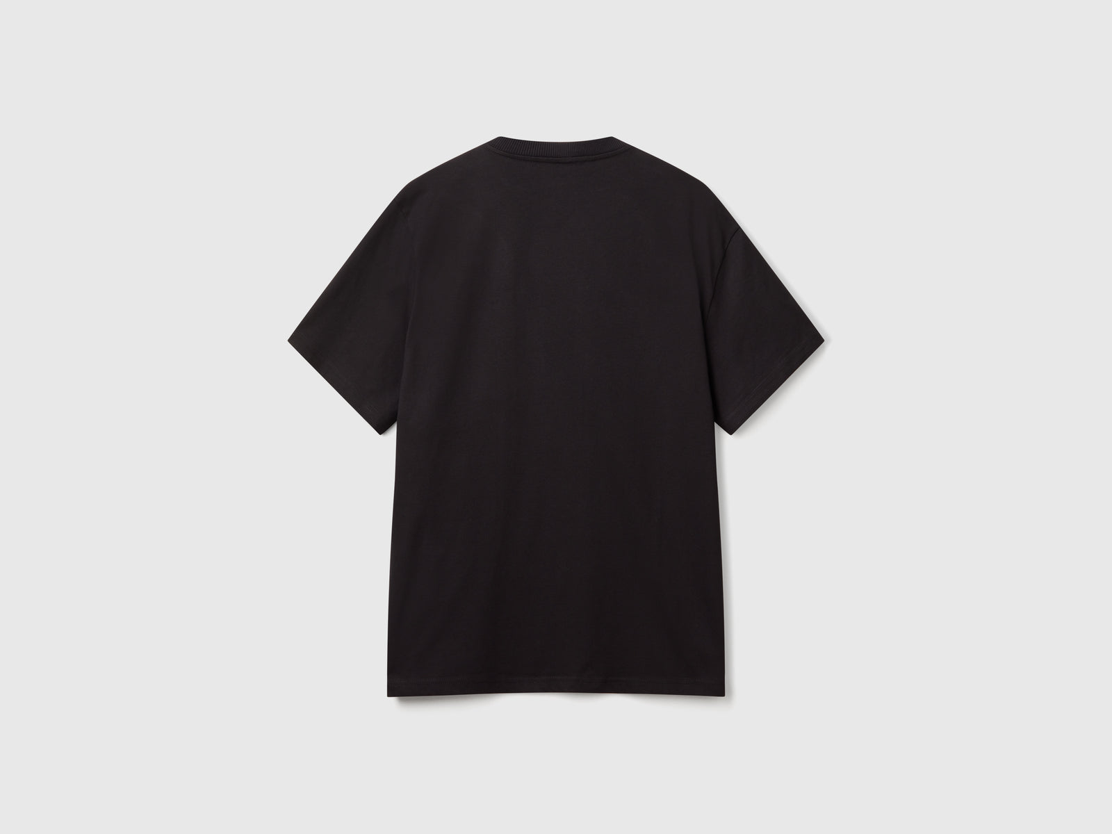 T-shirt con ricamo logo da uomo nero 2 | Benetton Outlet