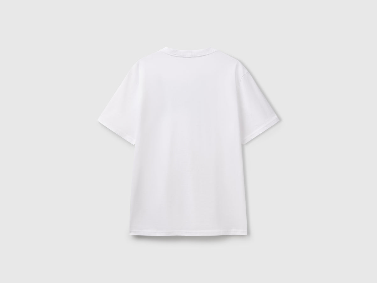 T-shirt con stampa frontale