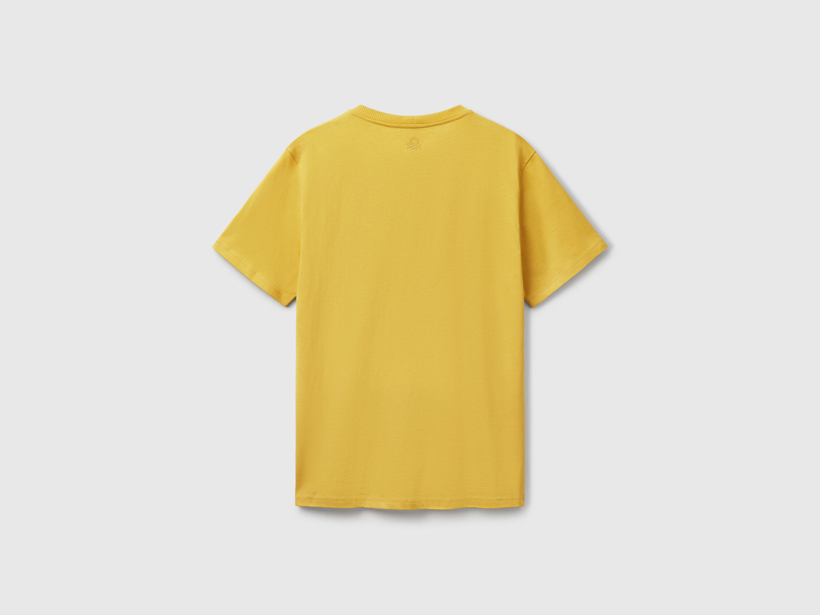 T-shirt in cotone bio con taschino da uomo senape 2 | Benetton Outlet