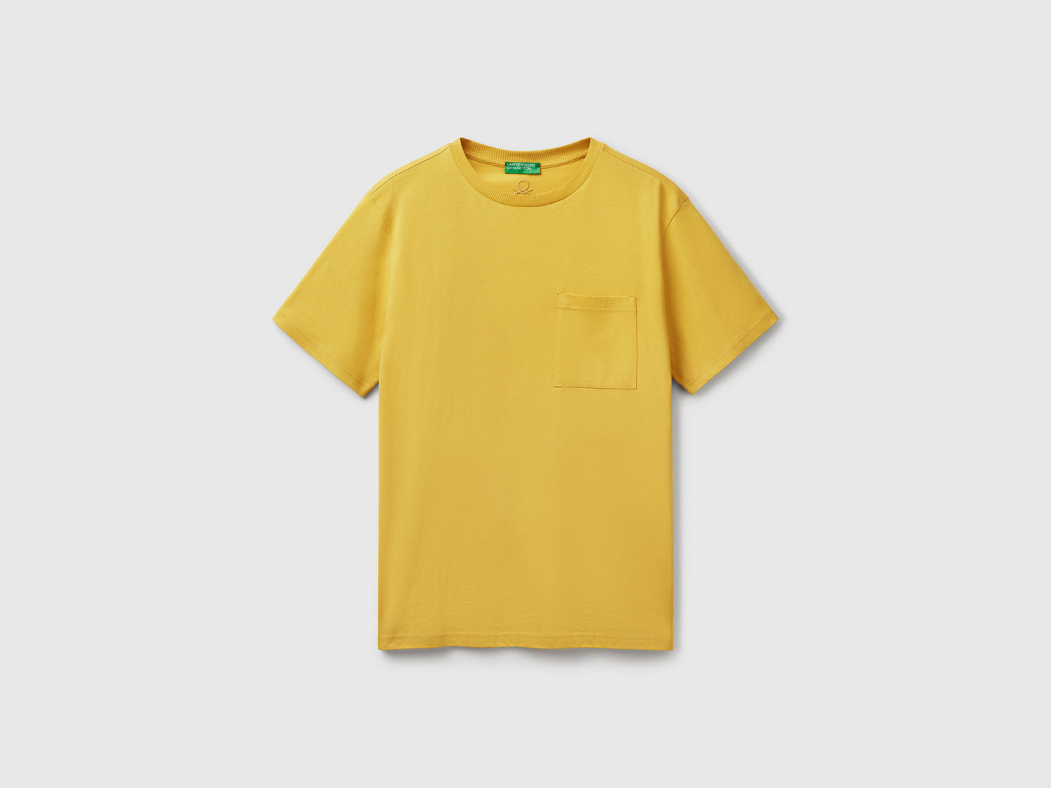 T-shirt in cotone bio con taschino da uomo senape | Benetton Outlet