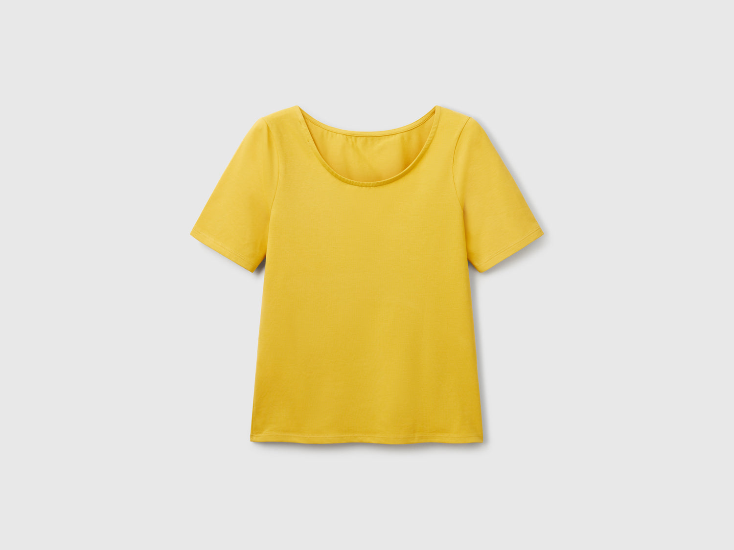 T-shirt slim fit reversibile da donna senape | Benetton Outlet