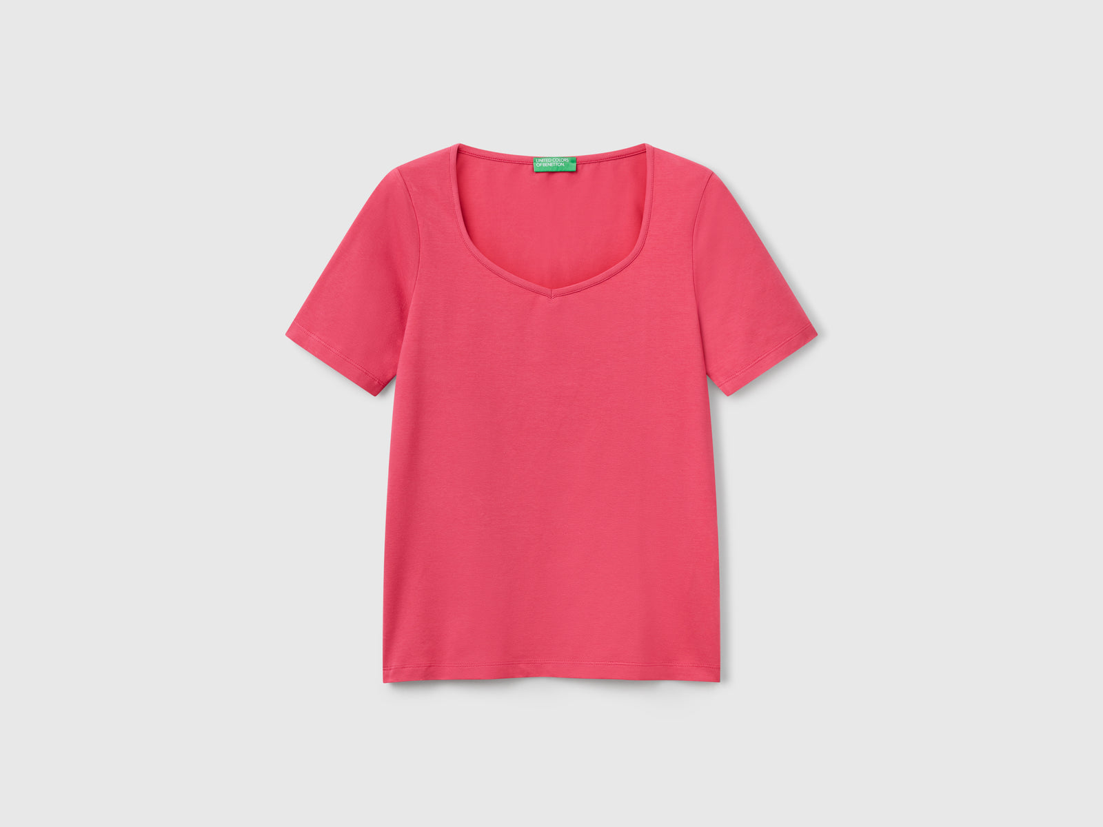 T-shirt slim fit da donna fragola | Benetton Outlet