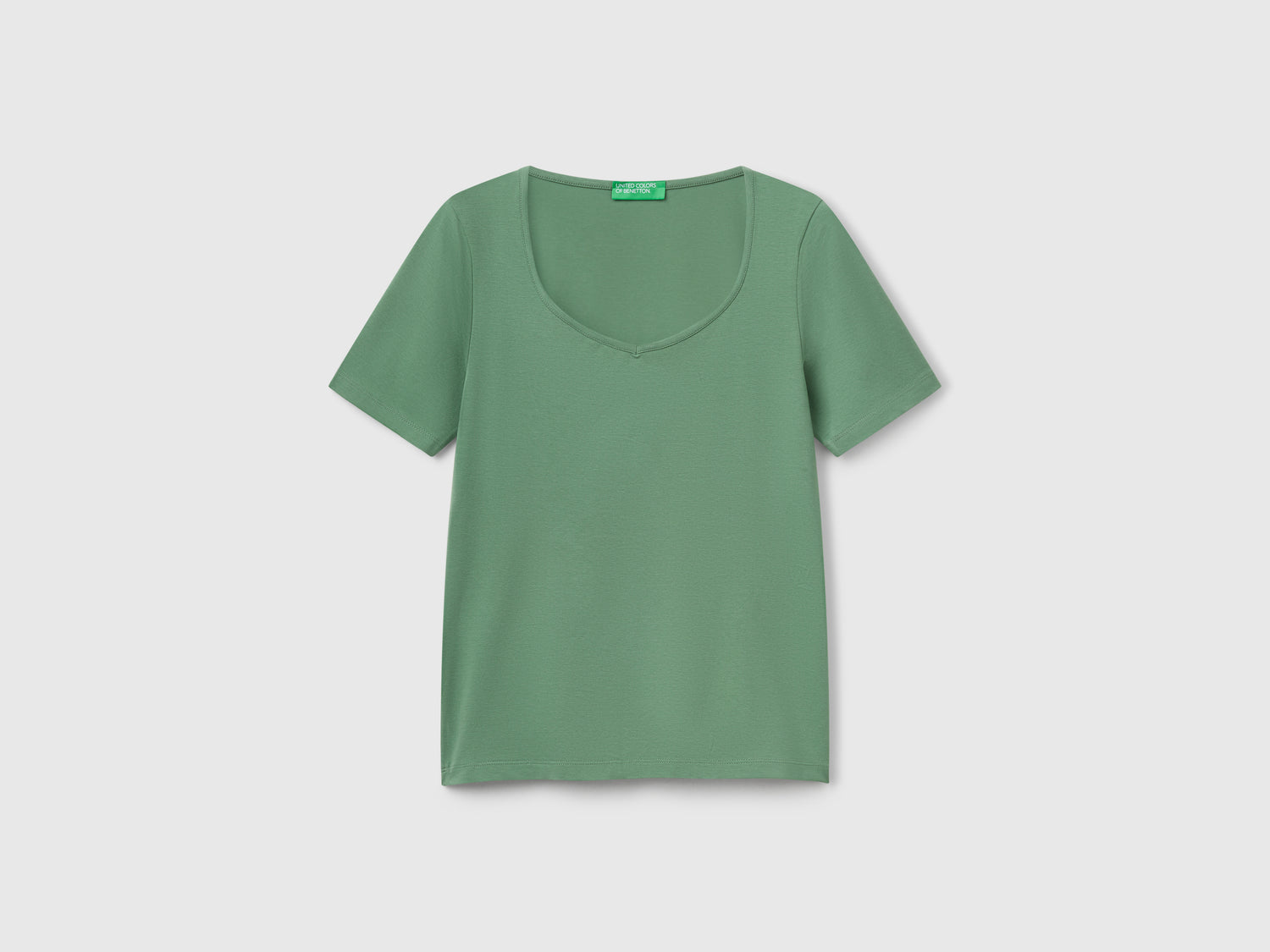 T-shirt slim fit da donna verde | Benetton Outlet