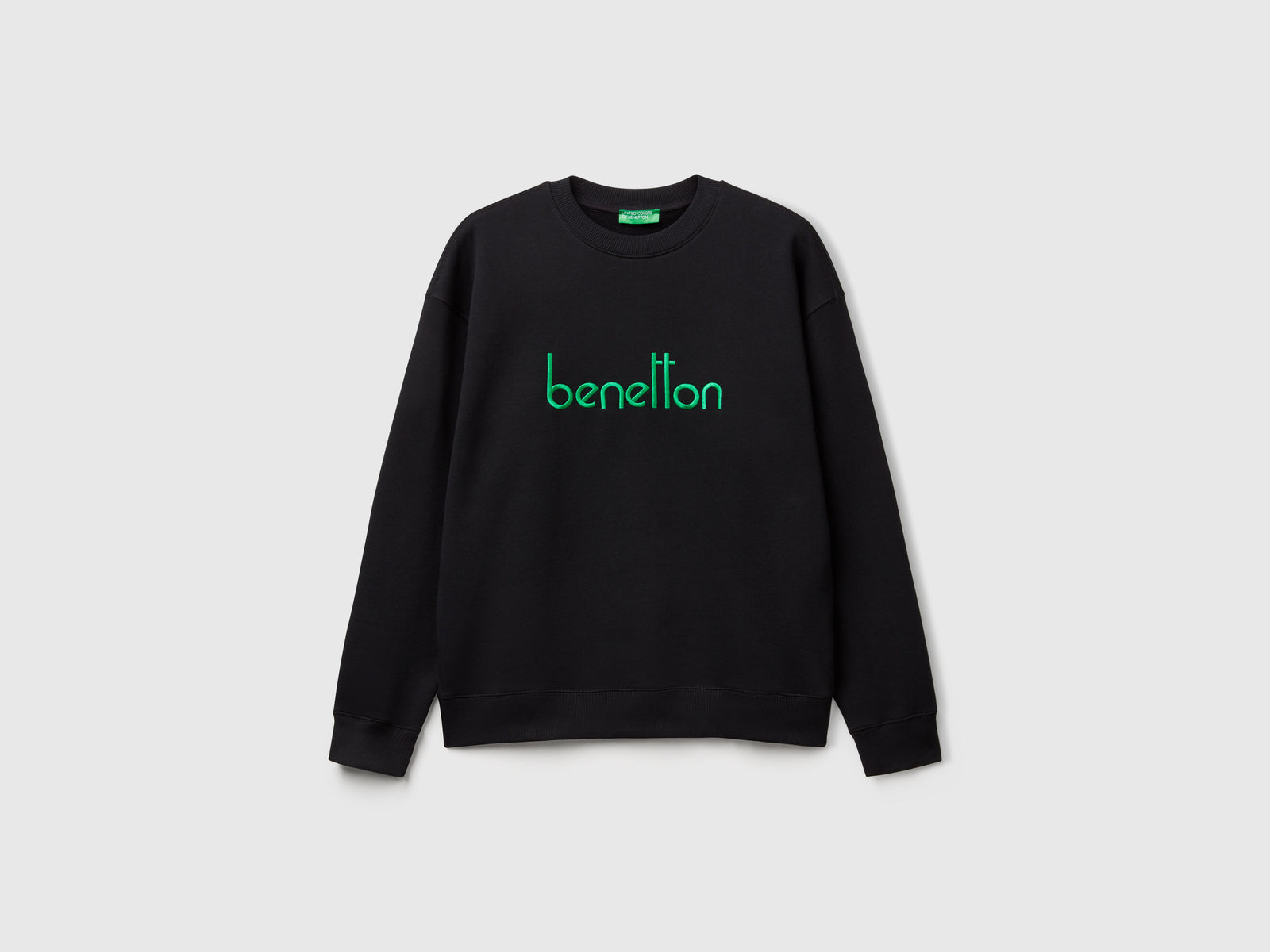 Calda felpa con logo ricamato da uomo nero | Benetton Outlet