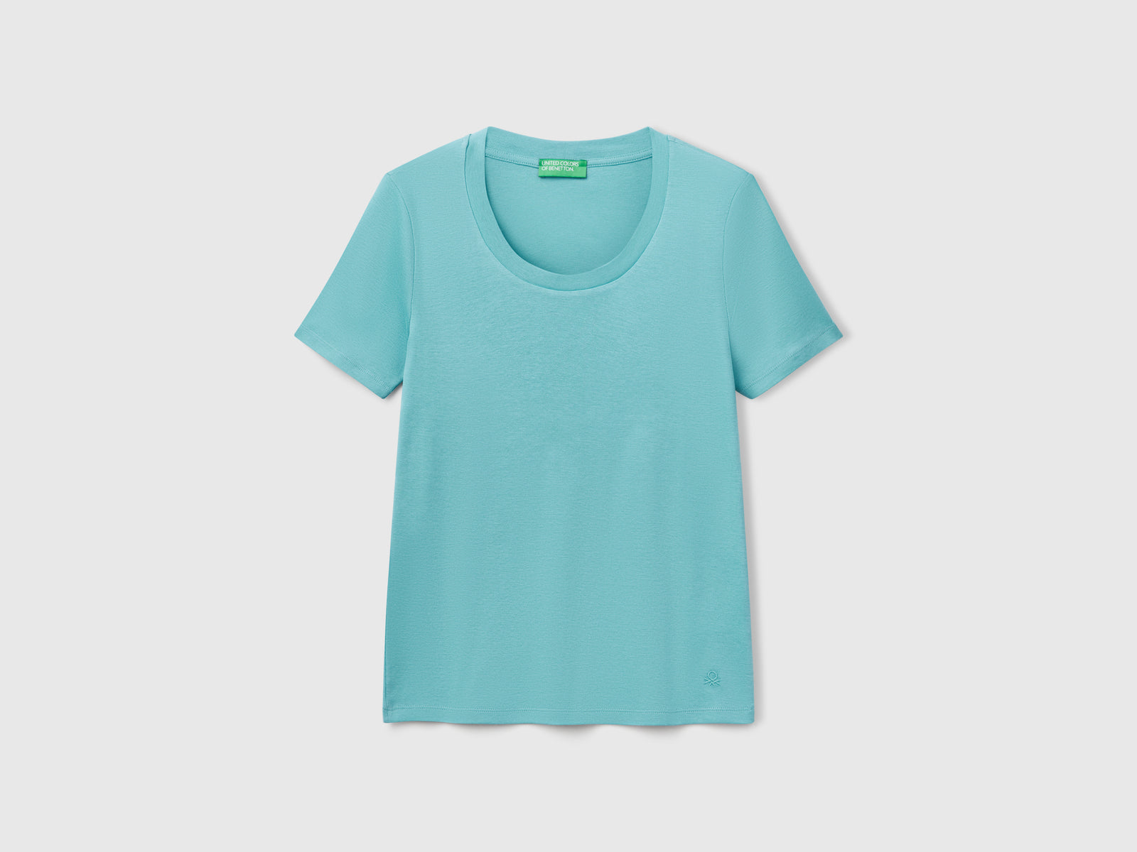 T-shirt manica corta in cotone a fibra lunga da donna verde acqua | Benetton Outlet
