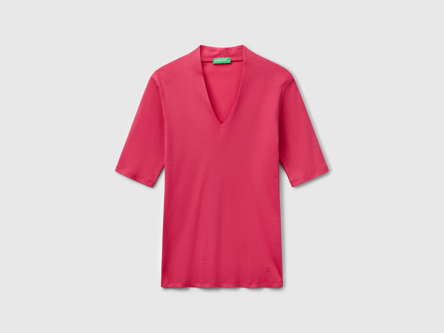 T-shirt slim fit in cotone a fibra lunga da donna fragola | Benetton Outlet
