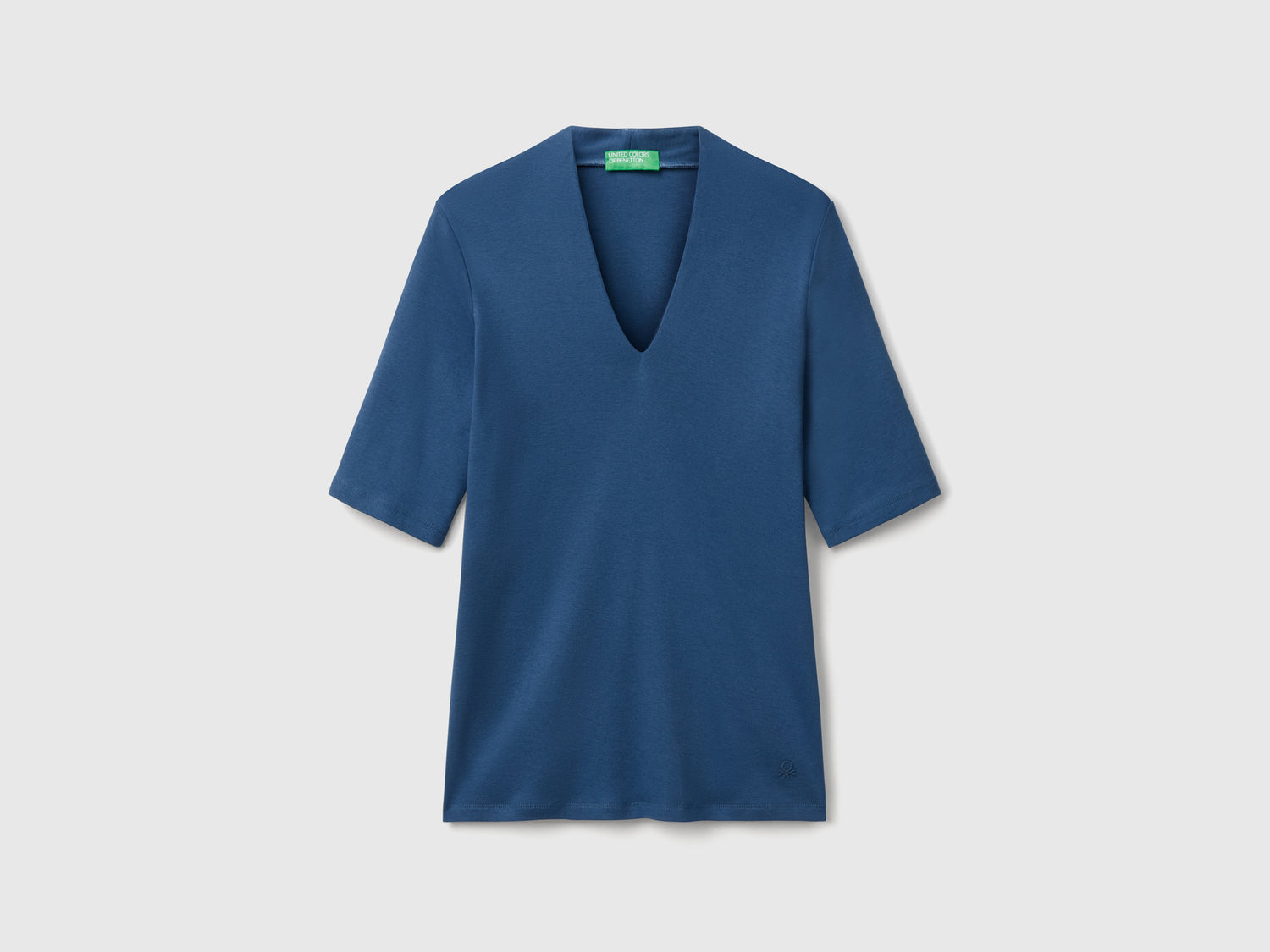 T-shirt slim fit in cotone a fibra lunga da donna avio | Benetton Outlet