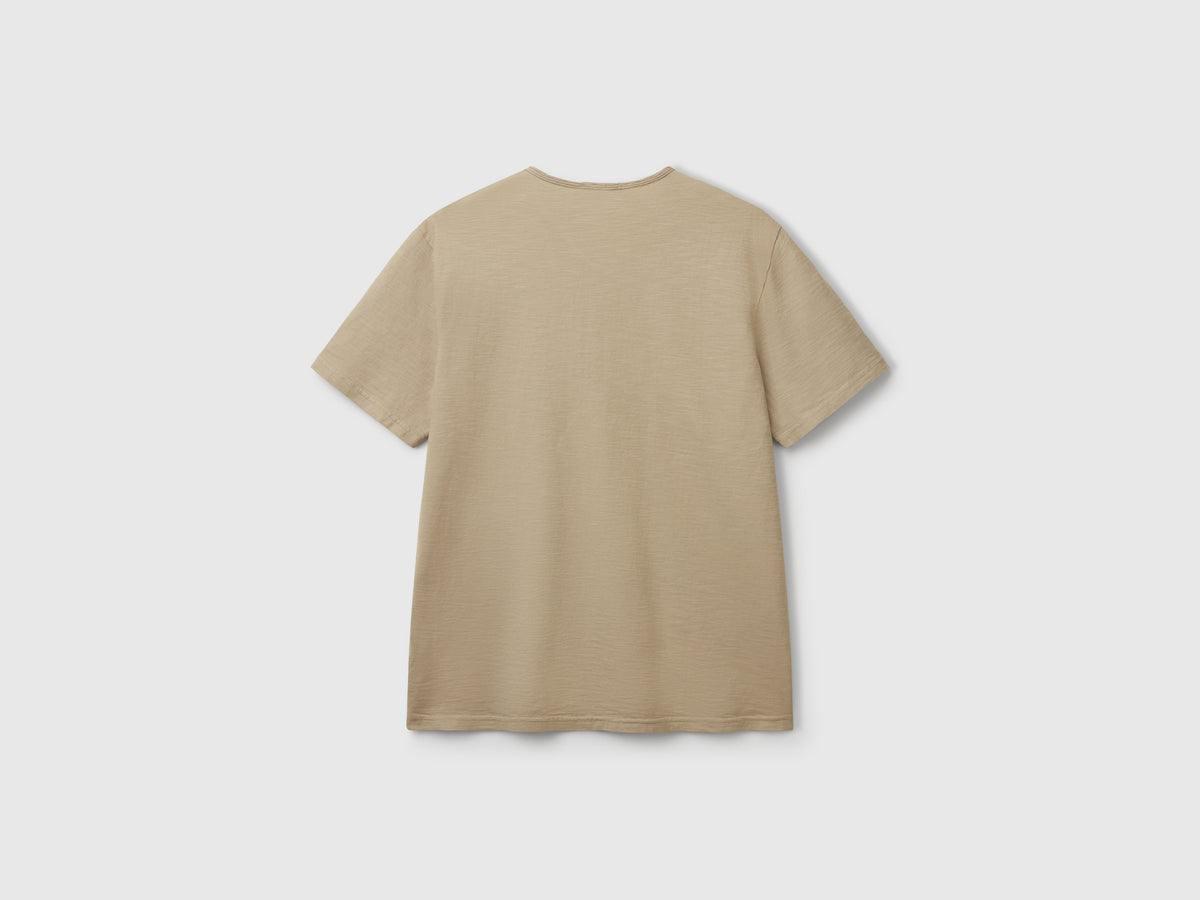 T-shirt 100% cotone con scollo a V