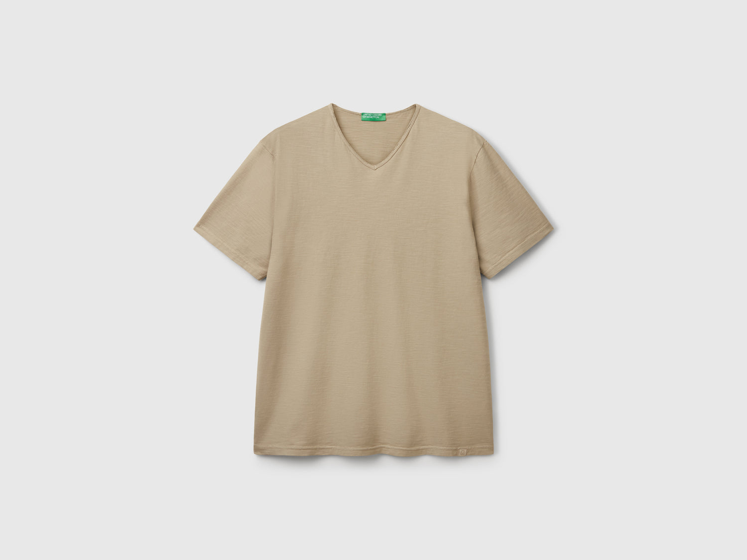 T-shirt 100% cotone con scollo a V da uomo beige | Benetton Outlet