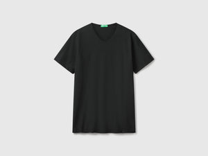 T-shirt 100% cotone con scollo a V