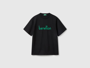 T-shirt over fit con ricamo logo