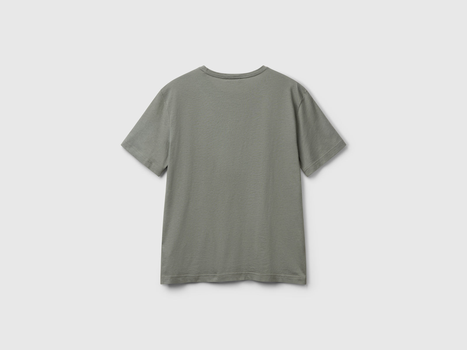 Maglietta in jersey leggero da uomo verde militare 2 | Benetton Outlet