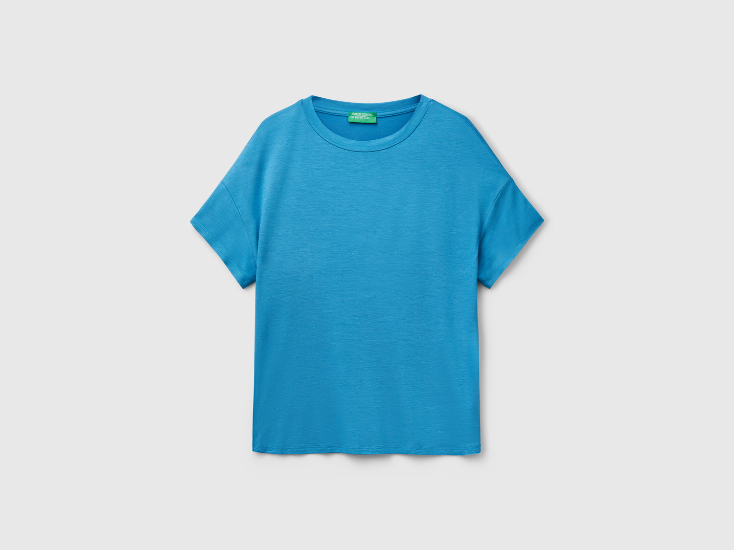 T-shirt slim fit in viscosa stretch da donna turchese | Benetton Outlet