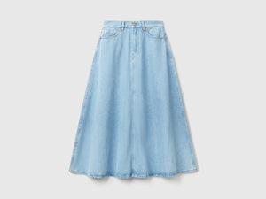 Gonna svasata di jeans