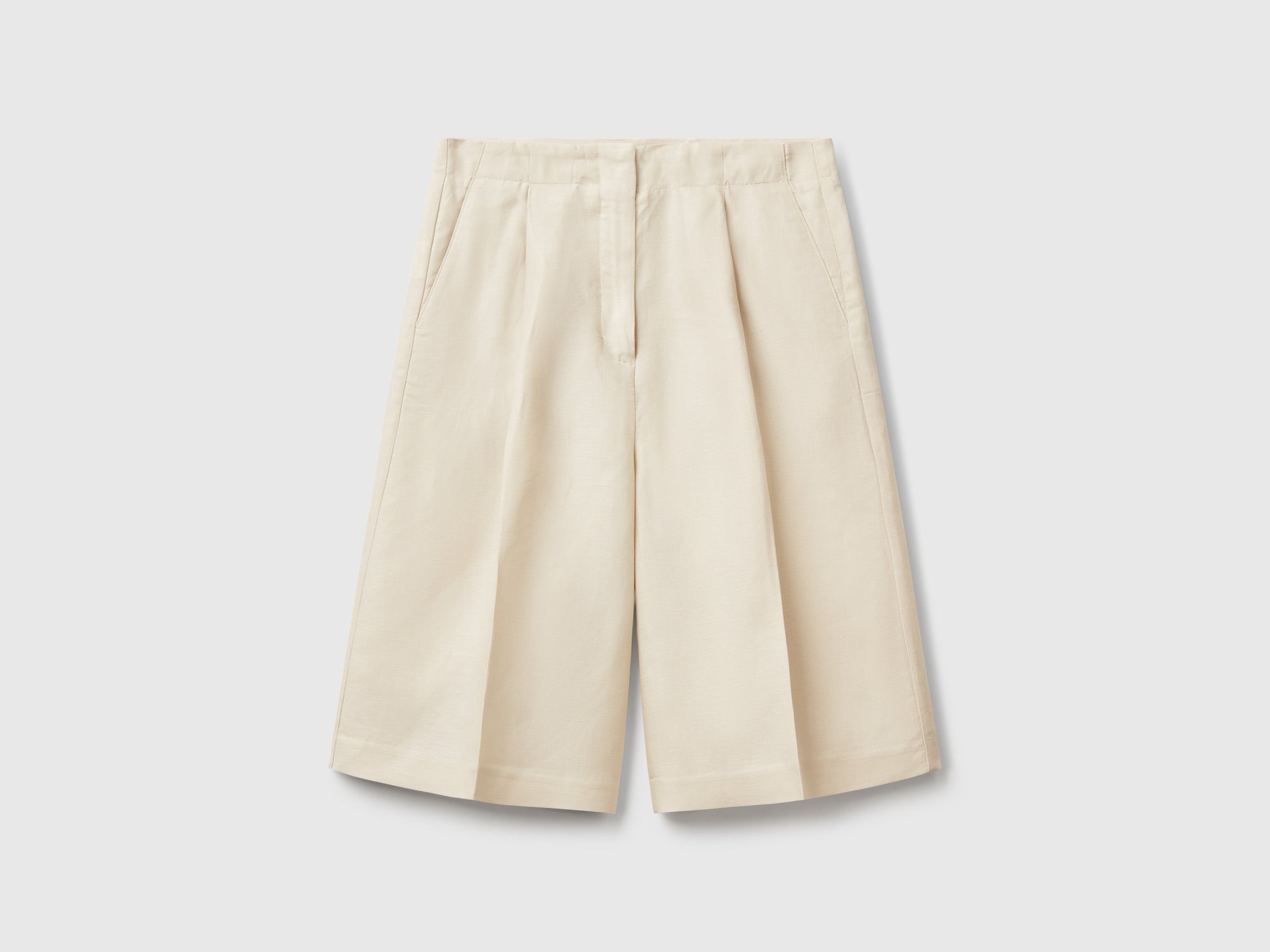 Knee-length Bermuda shorts in linen blend da donna beige