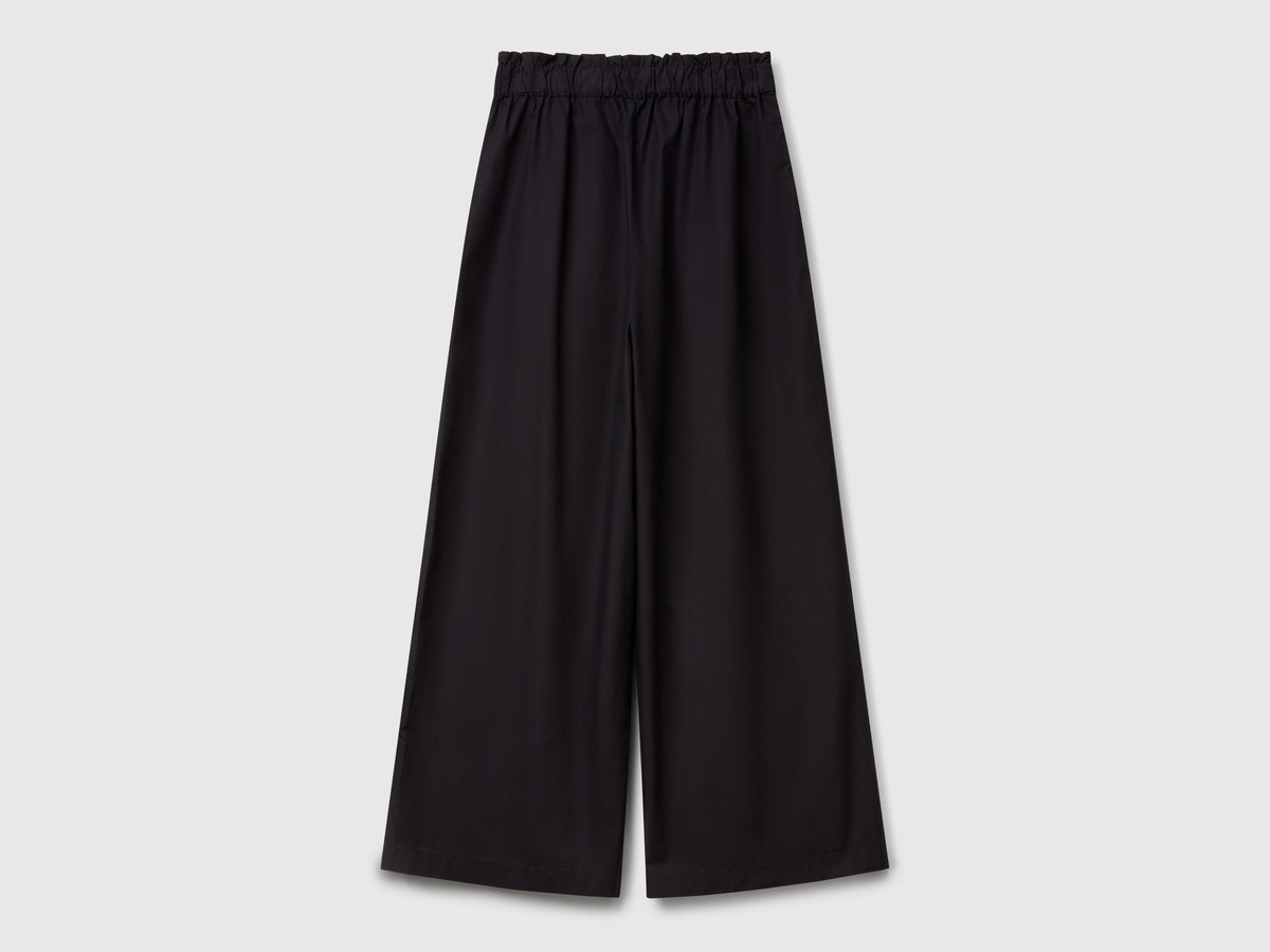 Pantaloni leggeri con gamba ampia