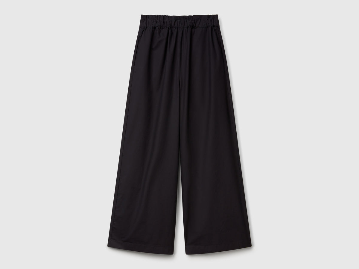 Pantaloni leggeri con gamba ampia