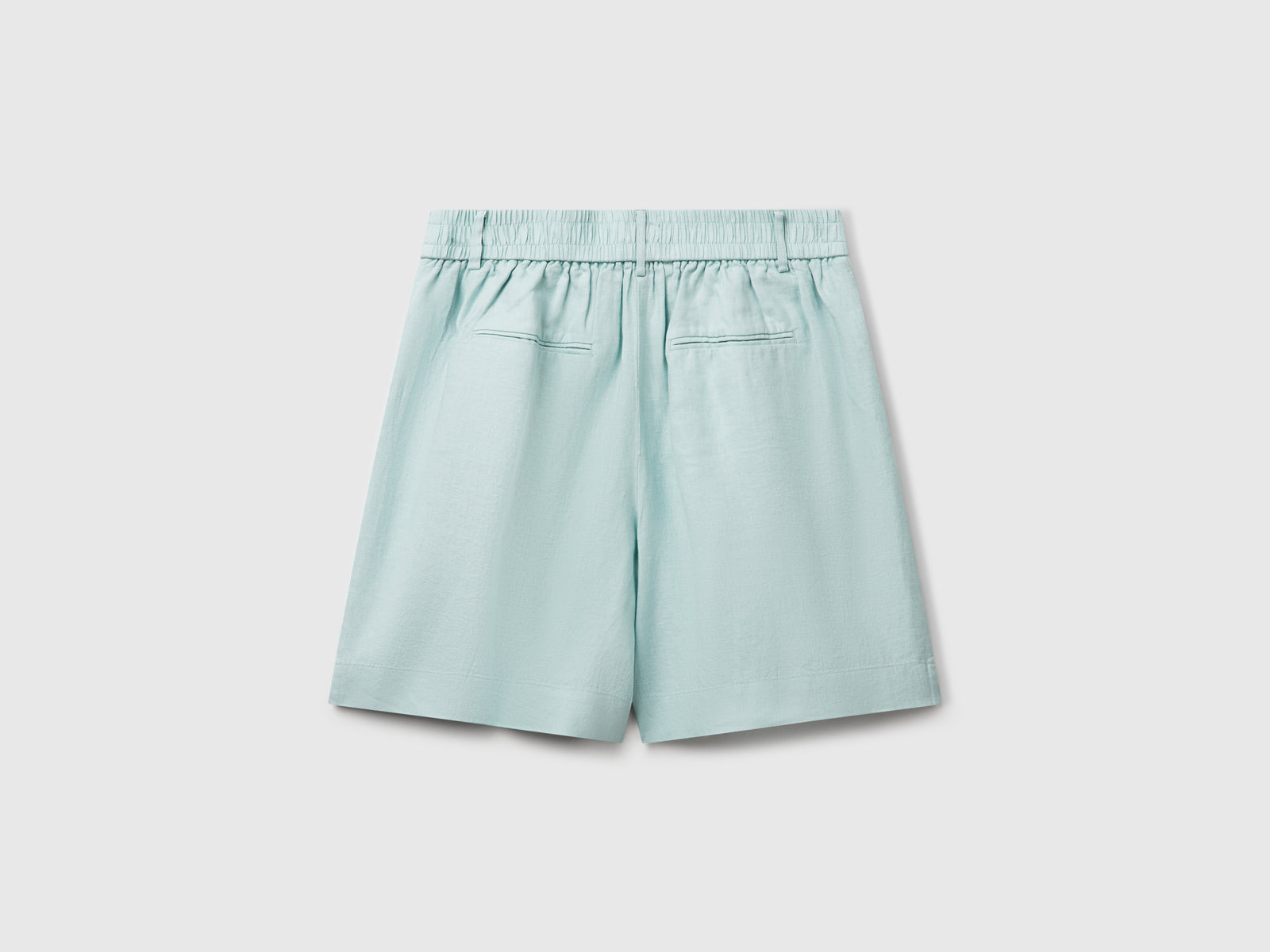 Bermuda 100% lino da donna verde acqua 2 | Benetton Outlet