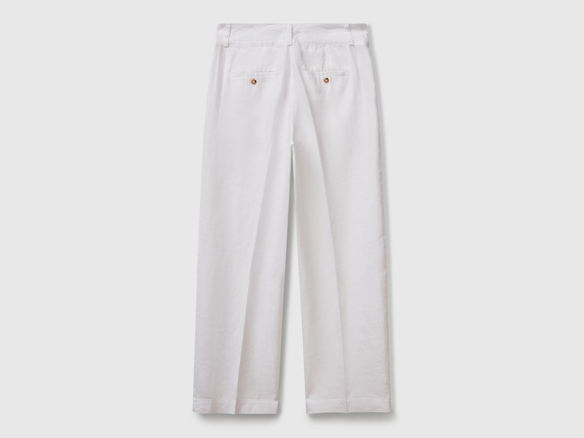 Straight trousers in pure linen