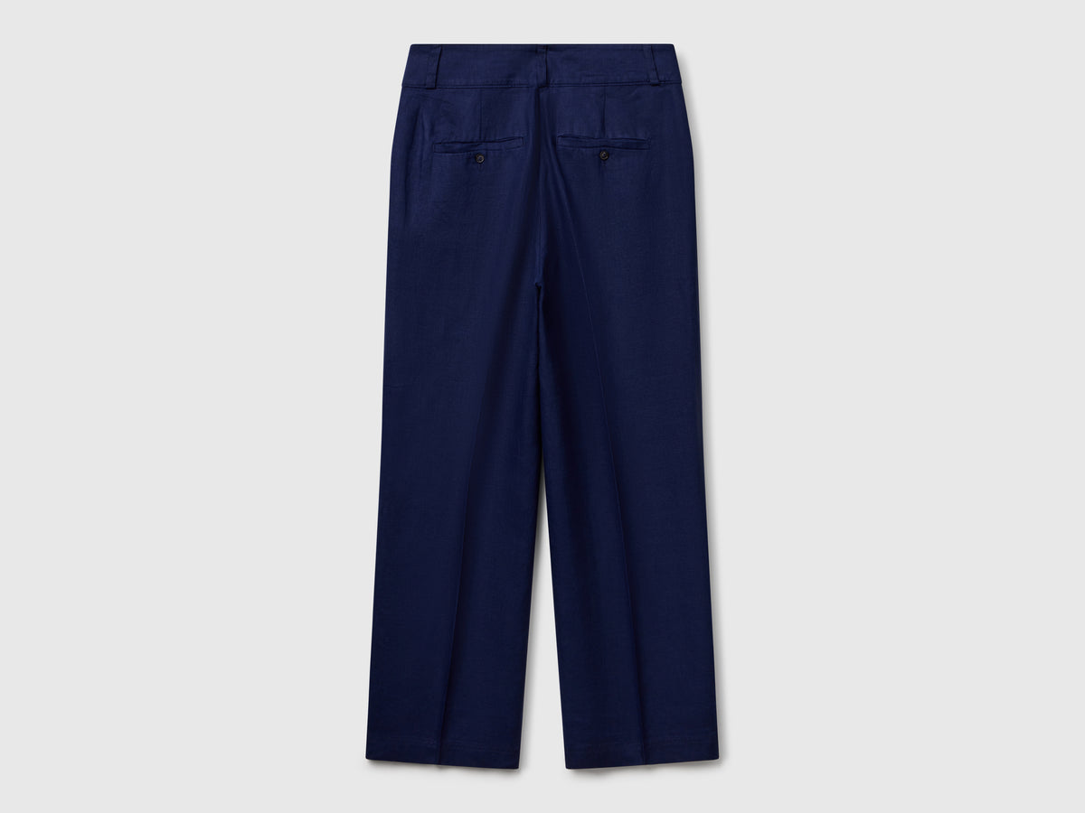 Straight trousers in pure linen