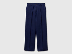 Straight trousers in pure linen