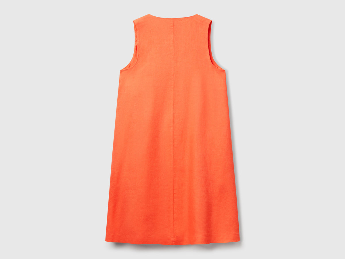 Vestito smanicato in puro lino