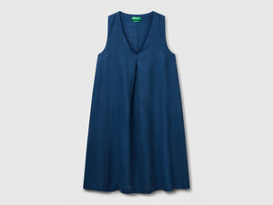 Vestito smanicato in puro lino
