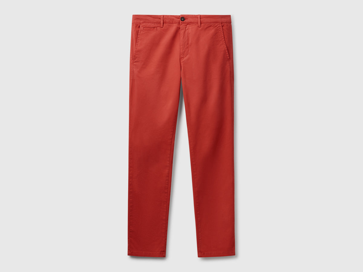 Chino slim fit mattone