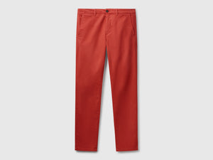 Chino slim fit mattone
