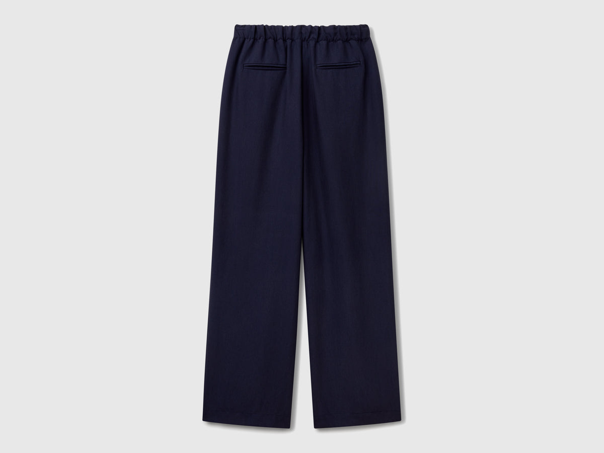 Wide trousers in viscose blend