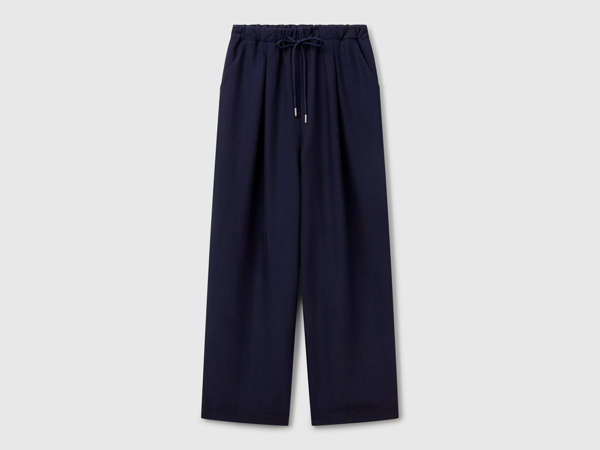 Wide trousers in viscose blend