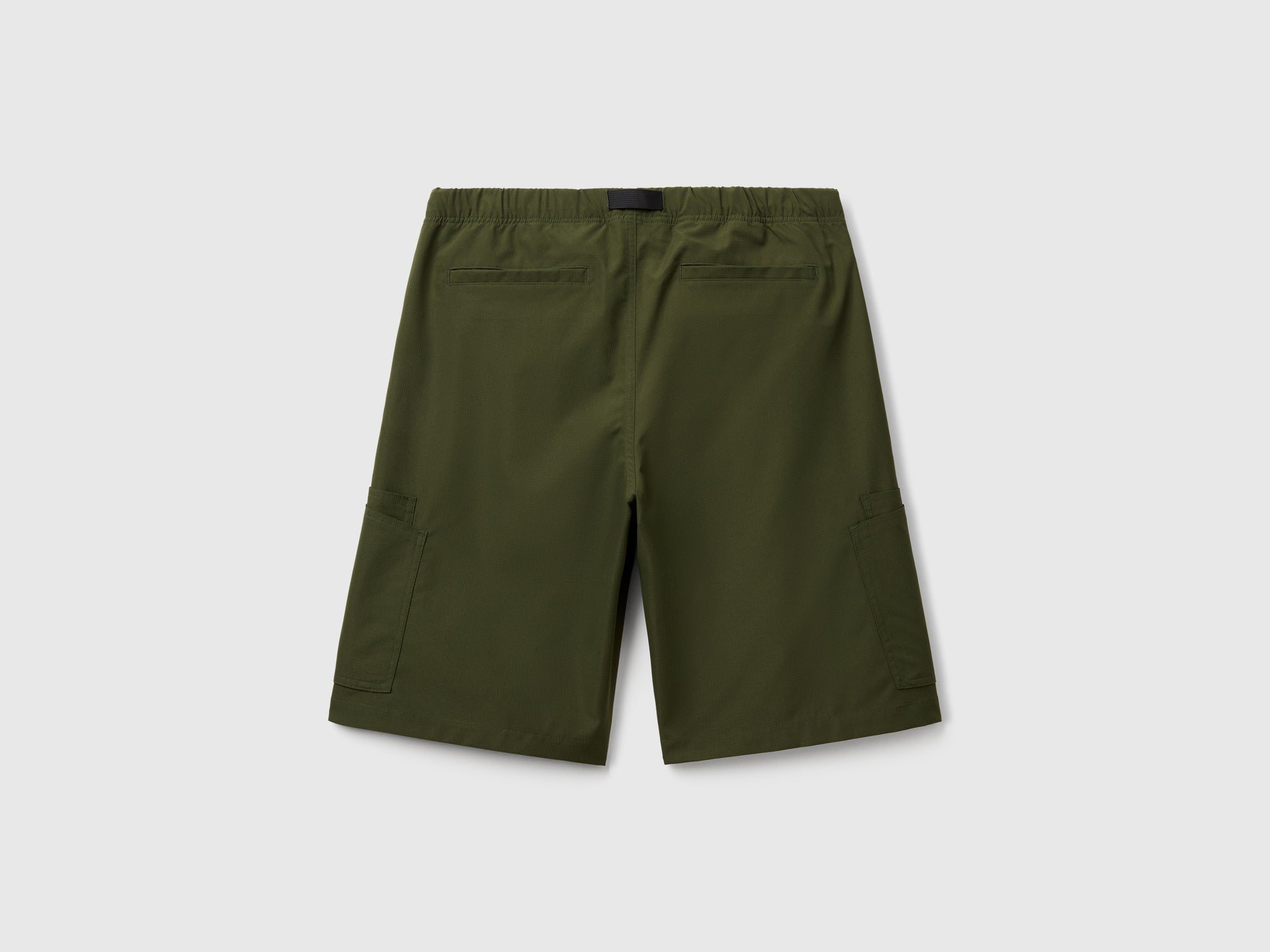 United Colors Of Benetton Pantaloncini sportivi 3BL0C903L Blu scuro Regular Fit United Colors Of Benetton Pantaloncini sportivi 3BL0C903L Blu scuro Regular Fit