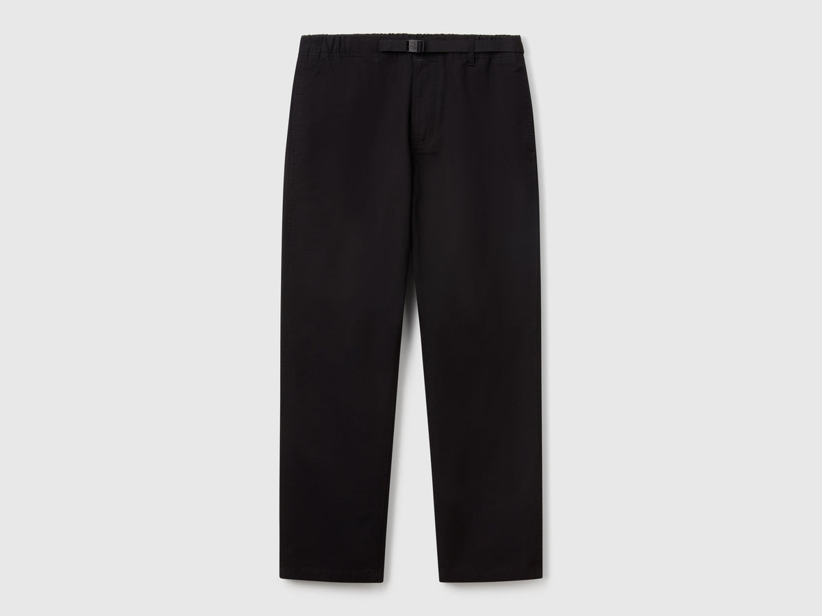 Pantaloni con gamba dritta
