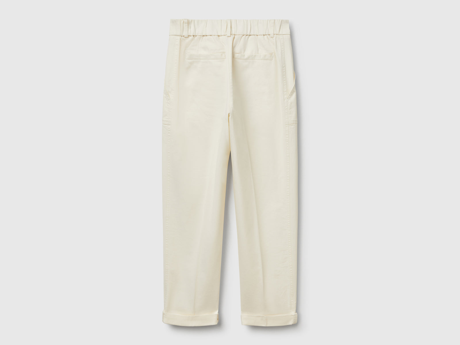 Pantaloni con risvolto in cotone stretch da donna bianco panna 2 | Benetton Outlet