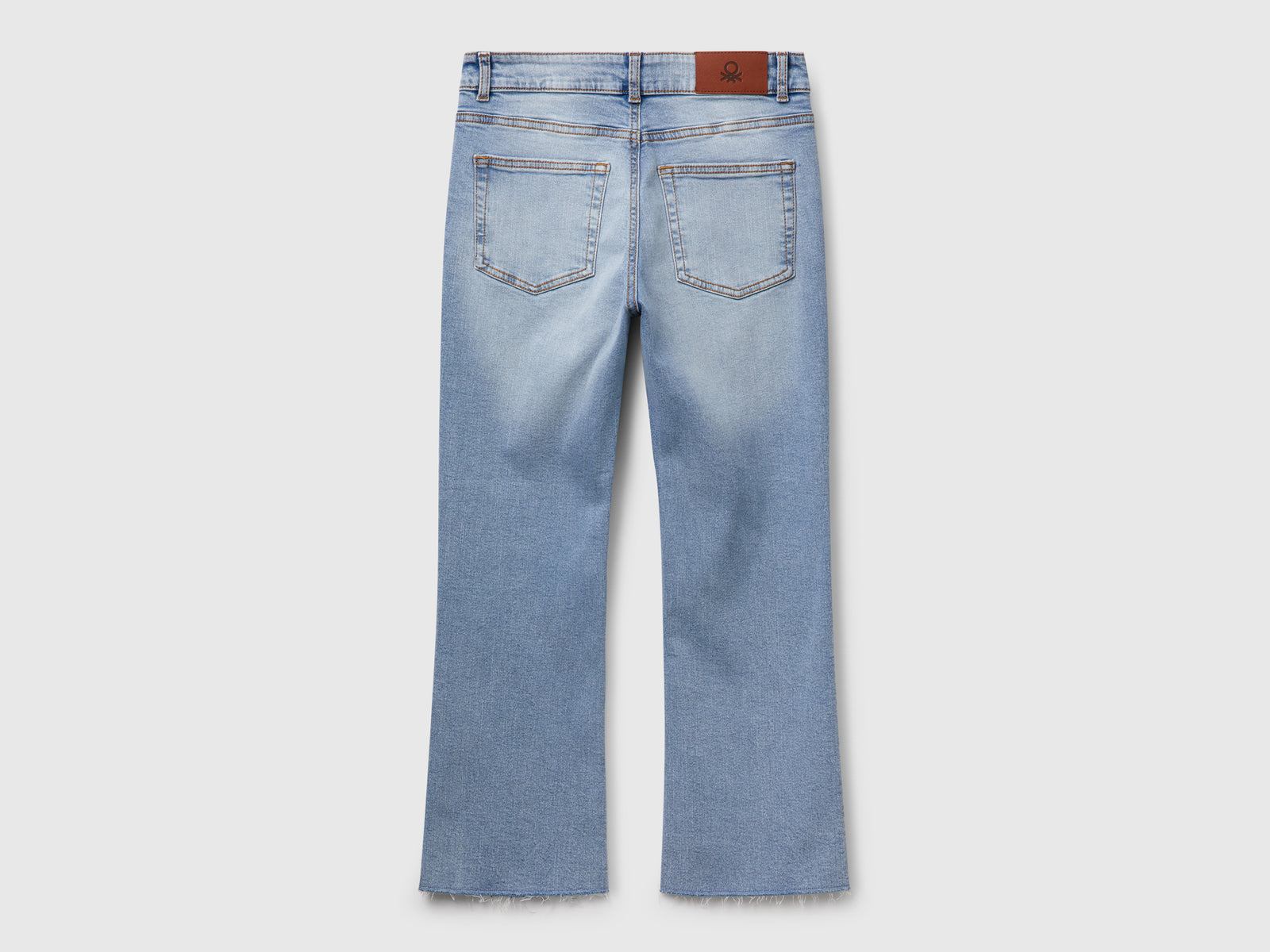 Jeans cropped in cotone da donna celeste 2 | Benetton Outlet