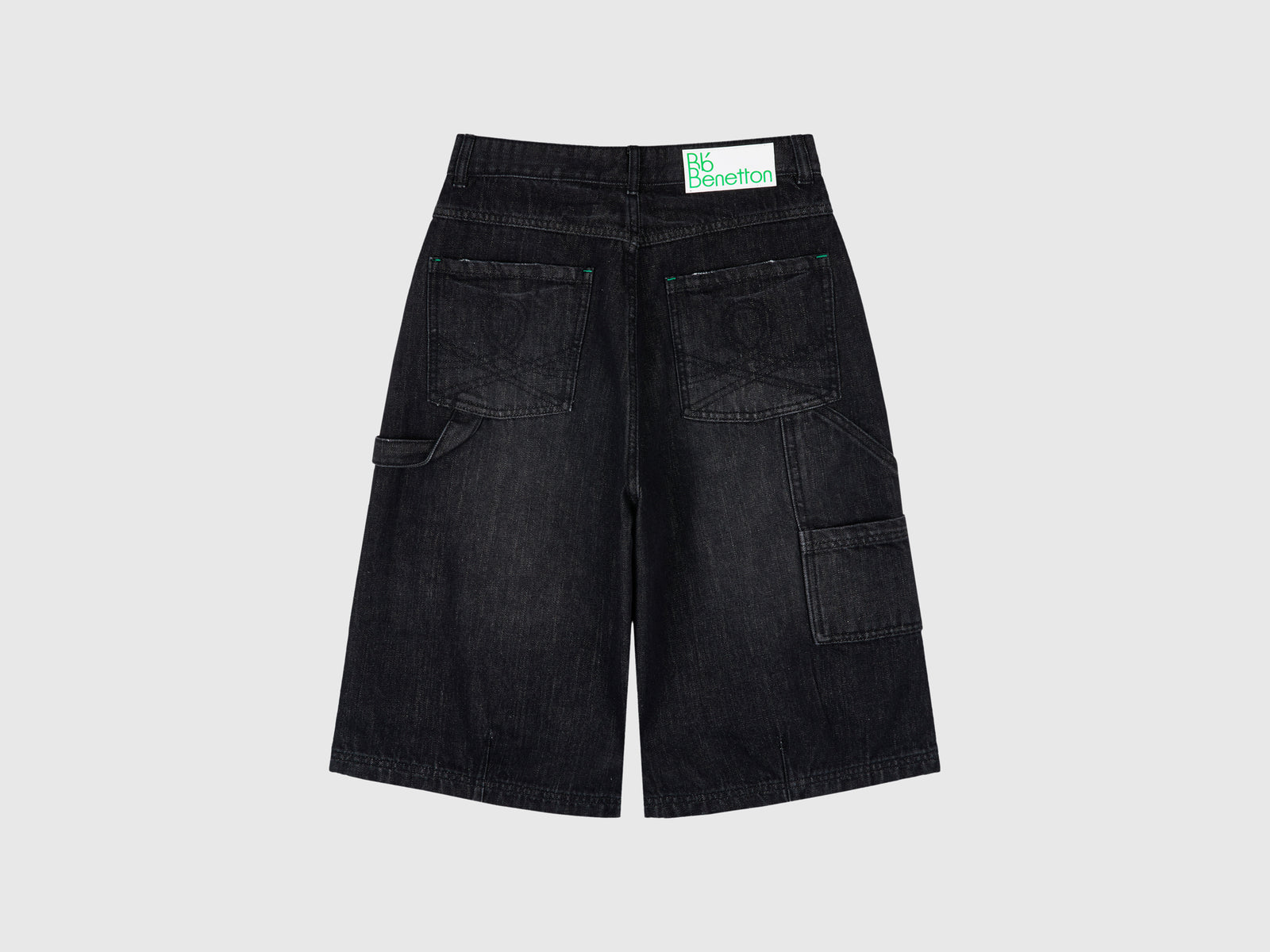 Bermuda di jeans al ginocchio da donna nero 2 | Benetton Outlet