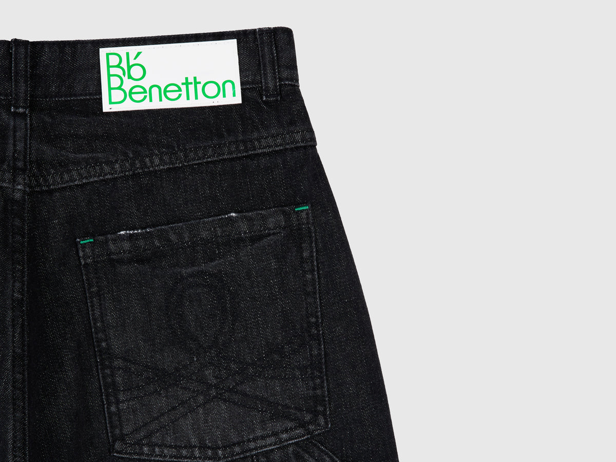 Bermuda di jeans al ginocchio