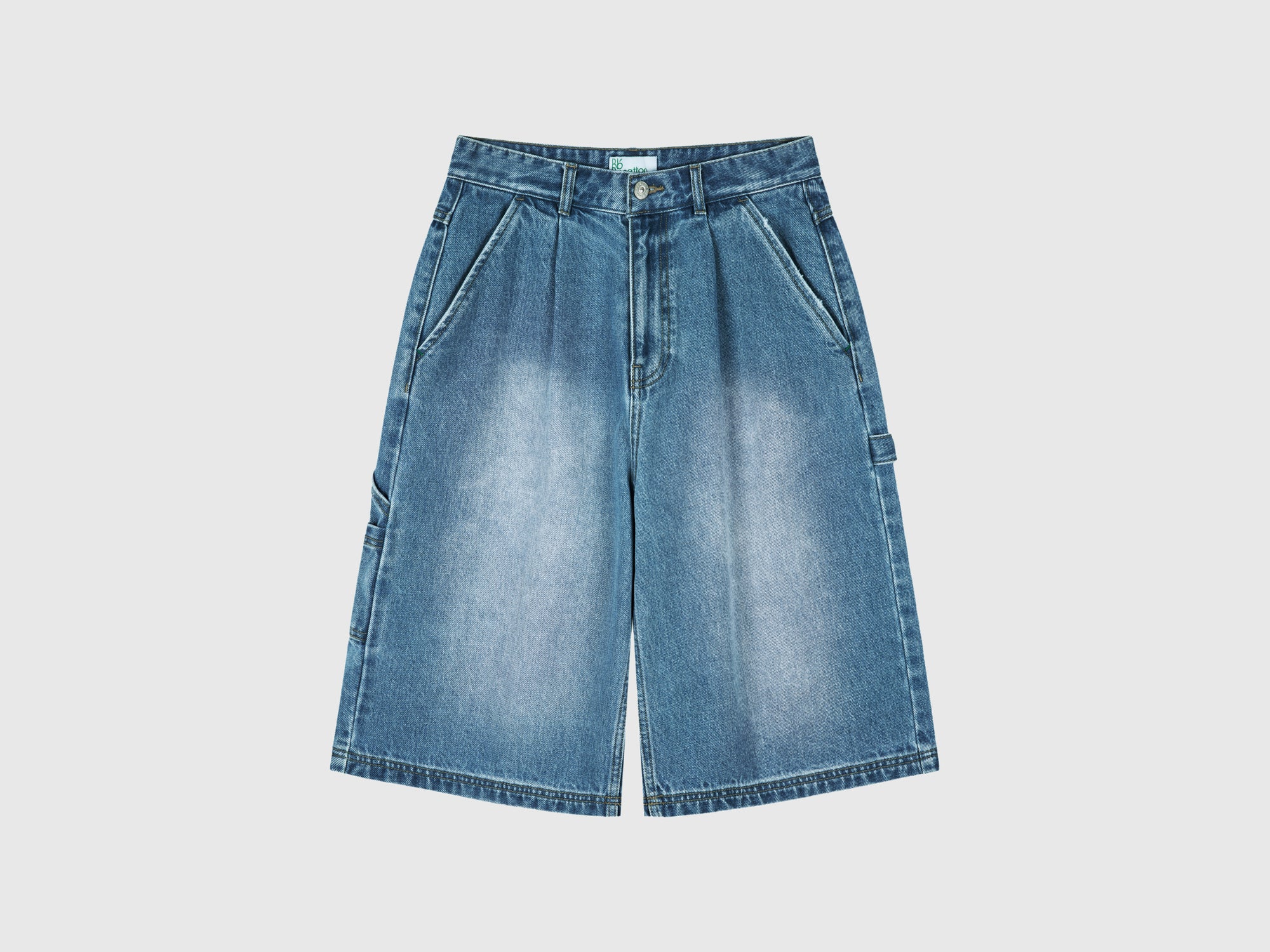 Knee-length denim Bermuda shorts da donna blu | Benetton Outlet Knee-length denim Bermuda shorts da donna blu | Benetton Outlet