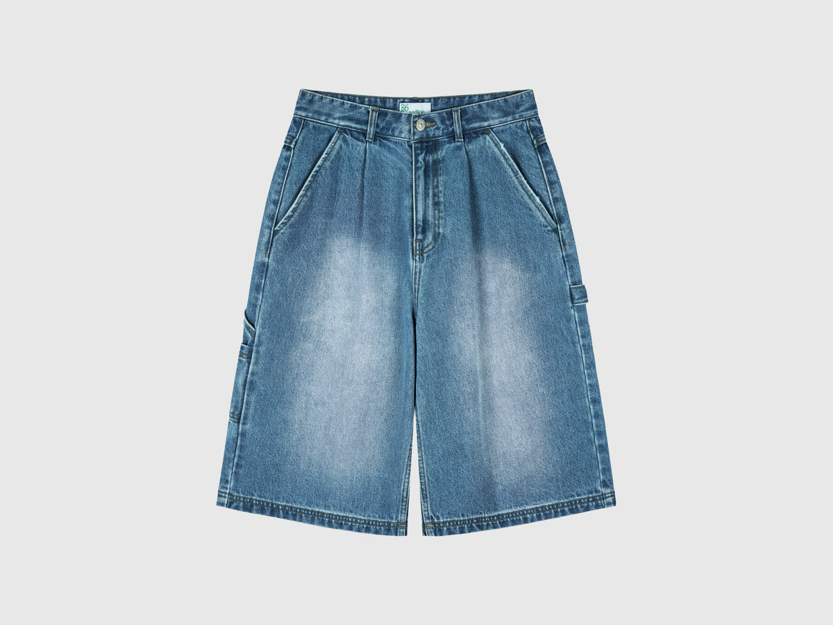 Bermuda di jeans al ginocchio